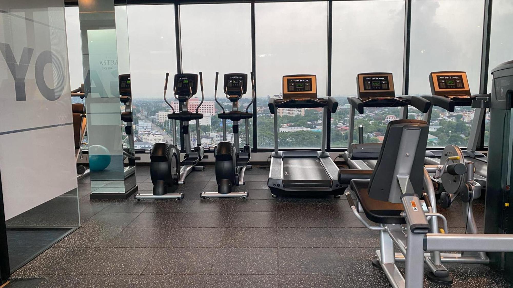 The Astra Sky River Luxury Condo,the Largest Pool And View * Chiang Mai