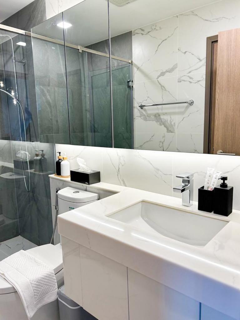 The Astra Sky River Luxury Condo,the Largest Pool And View Appartement