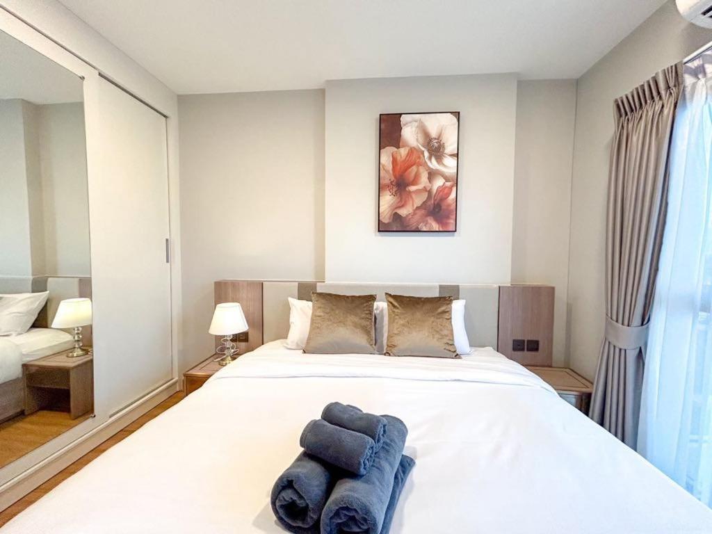 The Astra Sky River Luxury Condo,the Largest Pool And View