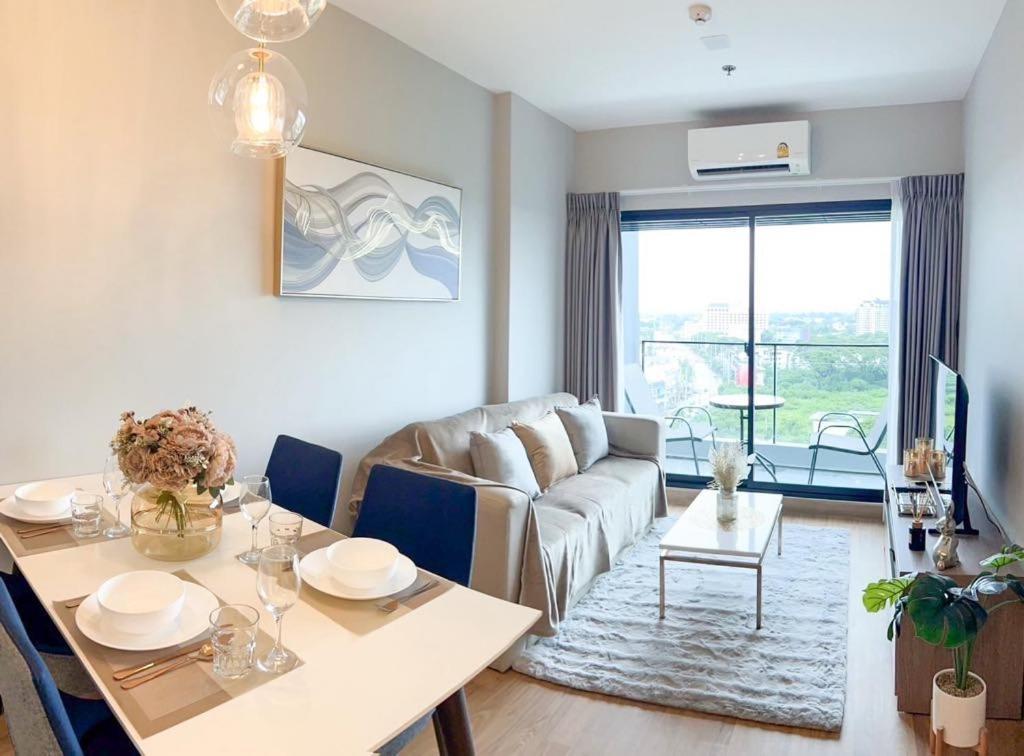 The Astra Sky River Luxury Condo,the Largest Pool And View Appartement